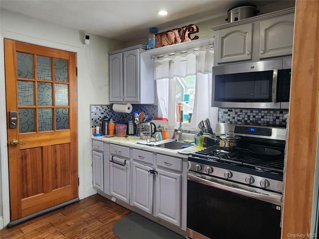5 Konig Court, Roosevelt, NY 11575