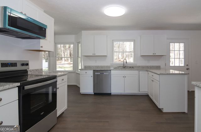 331 Deerfield Road, Hogansville, GA 30230