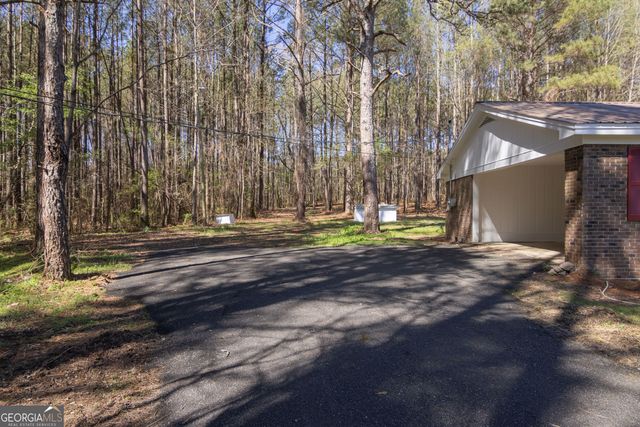 331 Deerfield Road, Hogansville, GA 30230