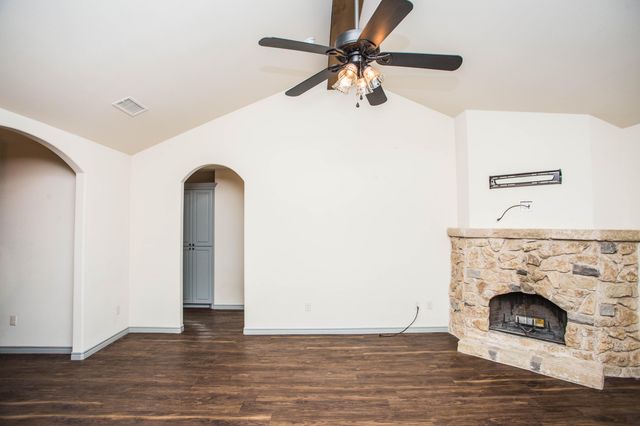 2312 102nd Street, Lubbock, TX 79423