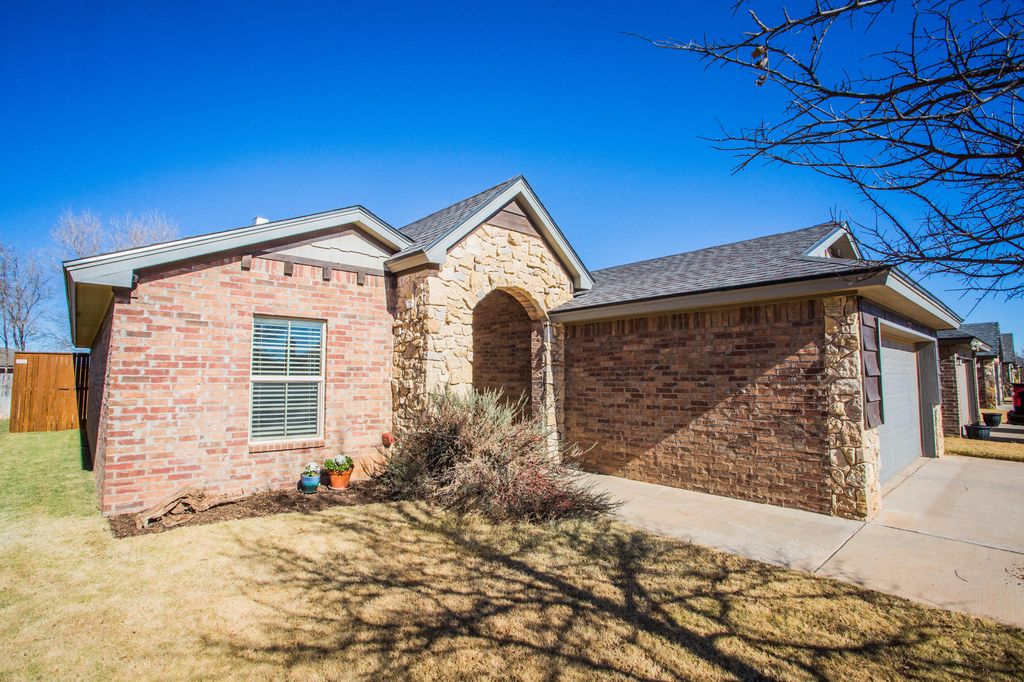 2312 102nd Street, Lubbock, TX 79423