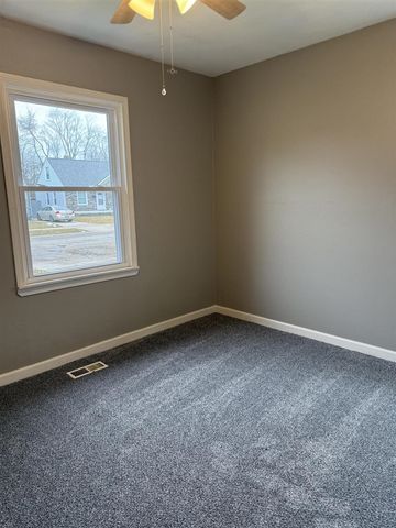 24635 Stanford Street, Dearborn Heights, MI 48125