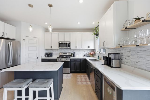 4872 Amber Crossing Drive, Columbus, OH 43232