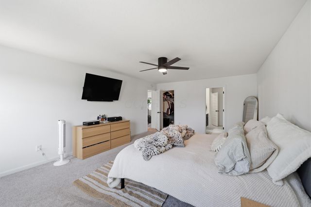 4872 Amber Crossing Drive, Columbus, OH 43232