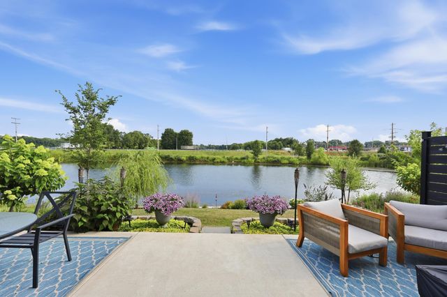 4872 Amber Crossing Drive, Columbus, OH 43232