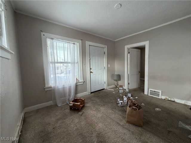 4723 E 94th Street, Garfield Heights, OH 44125