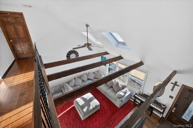 528 Lockwood Drive, Shirley, NY 11967