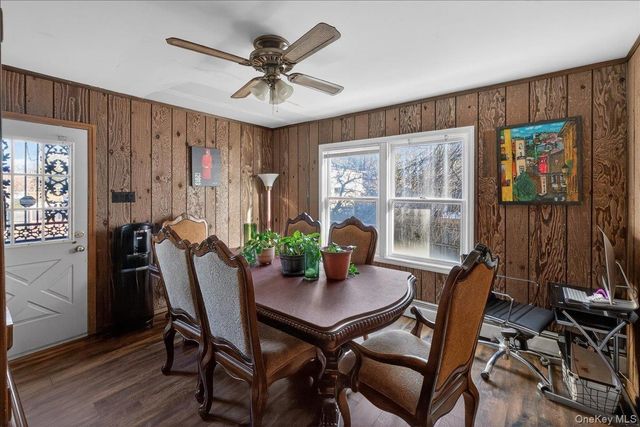 528 Lockwood Drive, Shirley, NY 11967