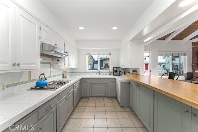 116 42nd Street, Newport Beach, CA 92663