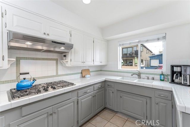 116 42nd Street, Newport Beach, CA 92663