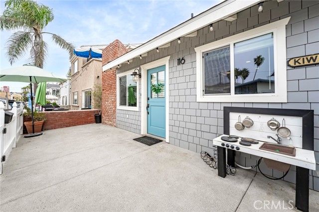 116 42nd Street, Newport Beach, CA 92663