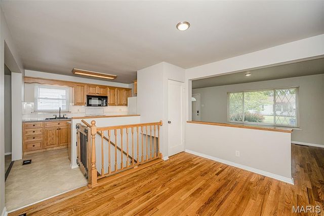 7121 Leona Street, St Louis, MO 63116