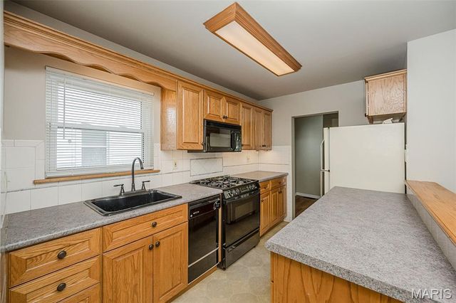 7121 Leona Street, St Louis, MO 63116
