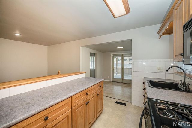 7121 Leona Street, St Louis, MO 63116