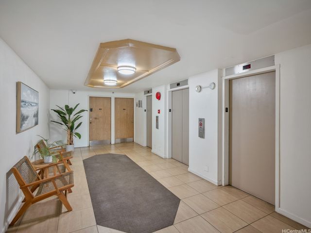 1060 Kamehameha Highway 3302B, Pearl City, HI 96782