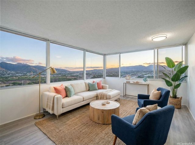 1060 Kamehameha Highway 3302B, Pearl City, HI 96782