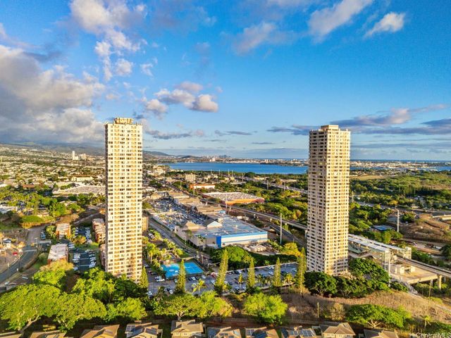 1060 Kamehameha Highway 3302B, Pearl City, HI 96782