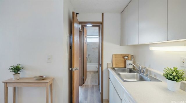 1060 Kamehameha Highway 3302B, Pearl City, HI 96782