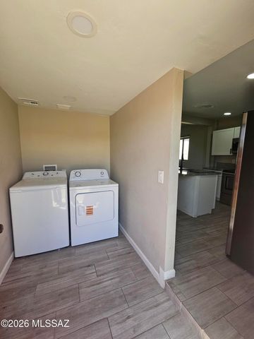 1700 E Grant Road, Tucson, AZ 85719