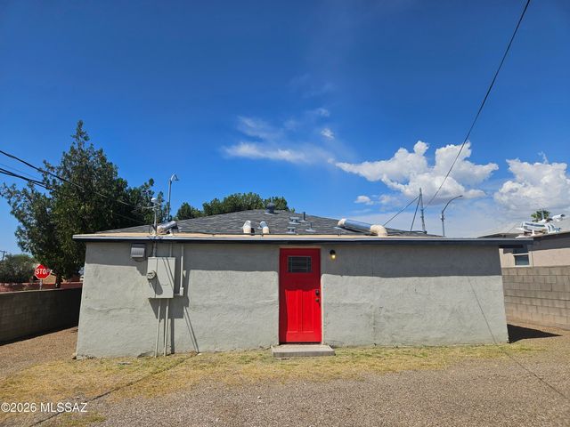 1700 E Grant Road, Tucson, AZ 85719