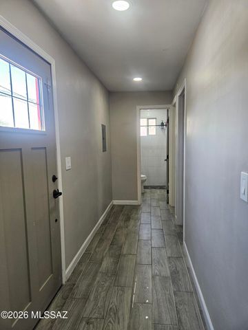 1700 E Grant Road, Tucson, AZ 85719