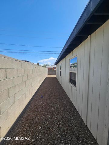 1700 E Grant Road, Tucson, AZ 85719