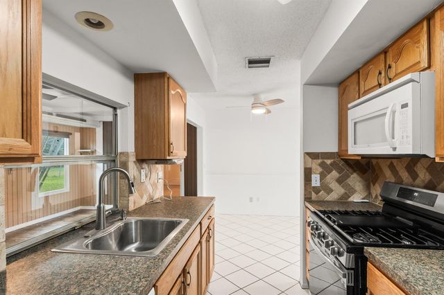 268 SW Lucero Drive, Port St. Lucie, FL 34983