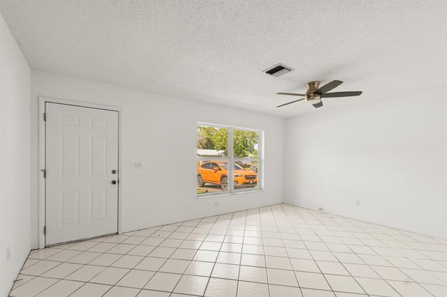 268 SW Lucero Drive, Port St. Lucie, FL 34983