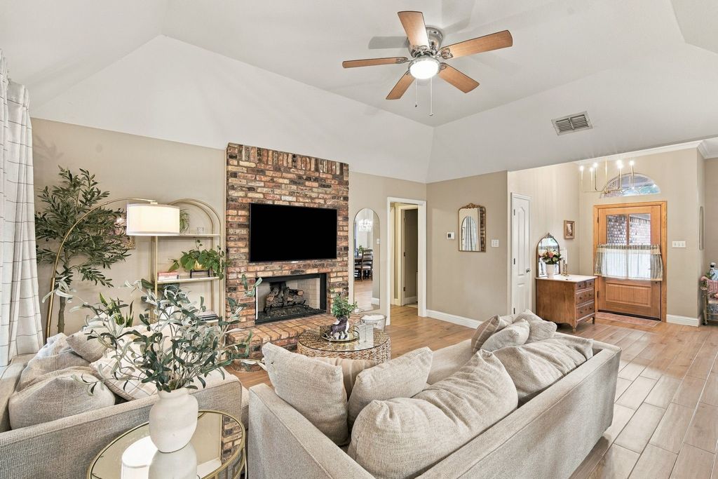 1639 Catherine Street, Midlothian, TX 76065 — photo 2