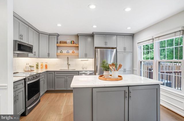 4467 HOLLY AVE, Fairfax, VA 22030
