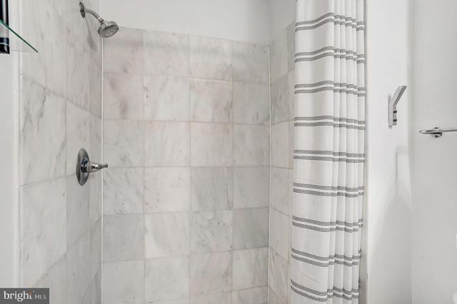4467 HOLLY AVE, Fairfax, VA 22030