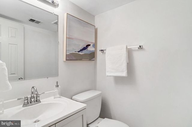 4467 HOLLY AVE, Fairfax, VA 22030