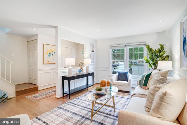 4467 HOLLY AVE, Fairfax, VA 22030