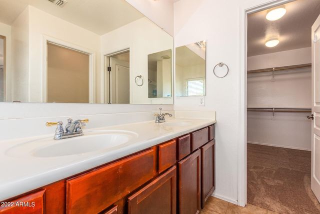 1732 E ELGIN Street, Gilbert, AZ 85295