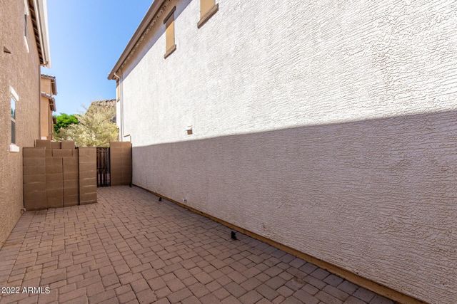 1732 E ELGIN Street, Gilbert, AZ 85295