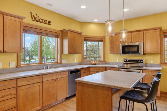 325 Breckenridge Road, Verona, WI 53593