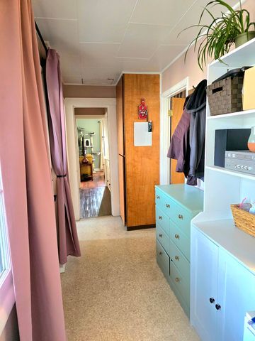 129 Henry Street, Klamath Falls, OR 97601