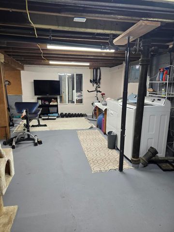 129 Henry Street, Klamath Falls, OR 97601