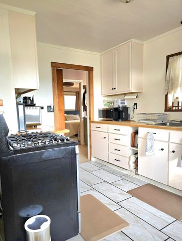 129 Henry Street, Klamath Falls, OR 97601