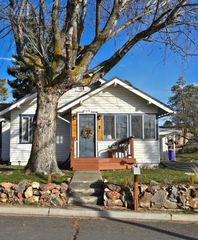129 Henry Street, Klamath Falls, OR 97601