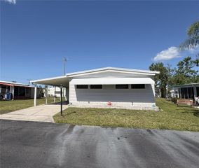 5316 53RD AVENUE E L8, Bradenton, FL 34203
