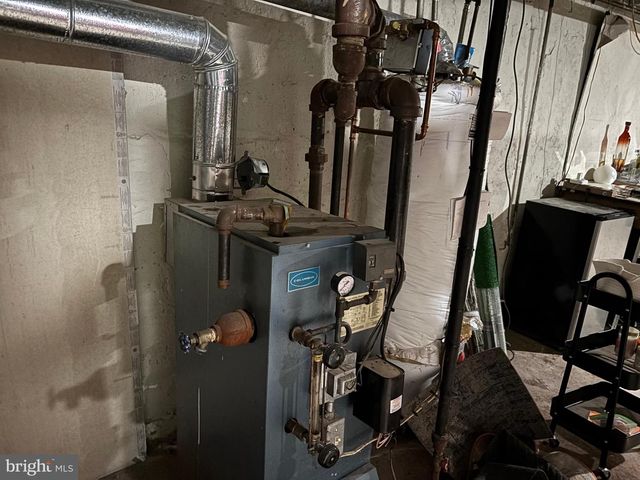 2602 AISQUITH ST, Baltimore, MD 21218