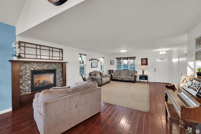 310 N 800 E, Mapleton, UT 84664