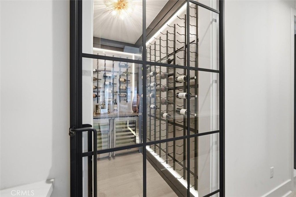 Image 13 of property listing at 23 Phillips Ranch Road, Rolling Hills Estates, CA 90274