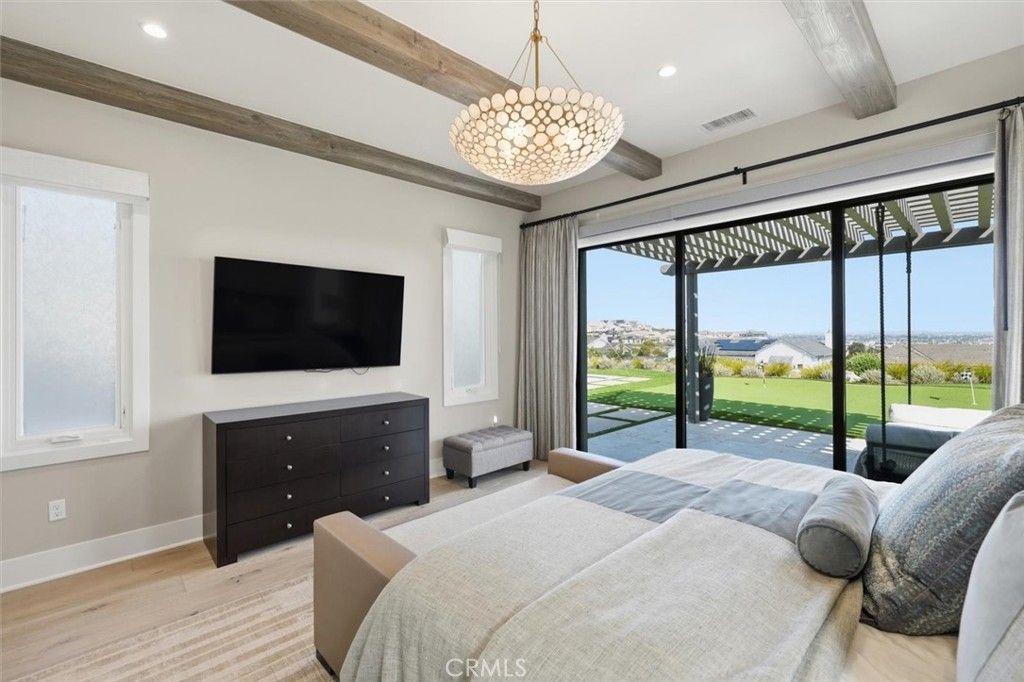 Image 17 of property listing at 23 Phillips Ranch Road, Rolling Hills Estates, CA 90274