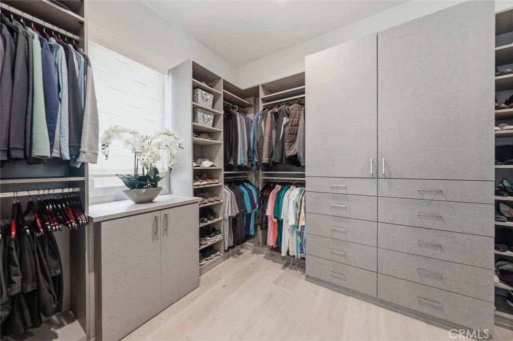 Image 22 of property listing at 23 Phillips Ranch Road, Rolling Hills Estates, CA 90274