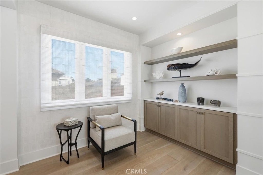 Image 26 of property listing at 23 Phillips Ranch Road, Rolling Hills Estates, CA 90274