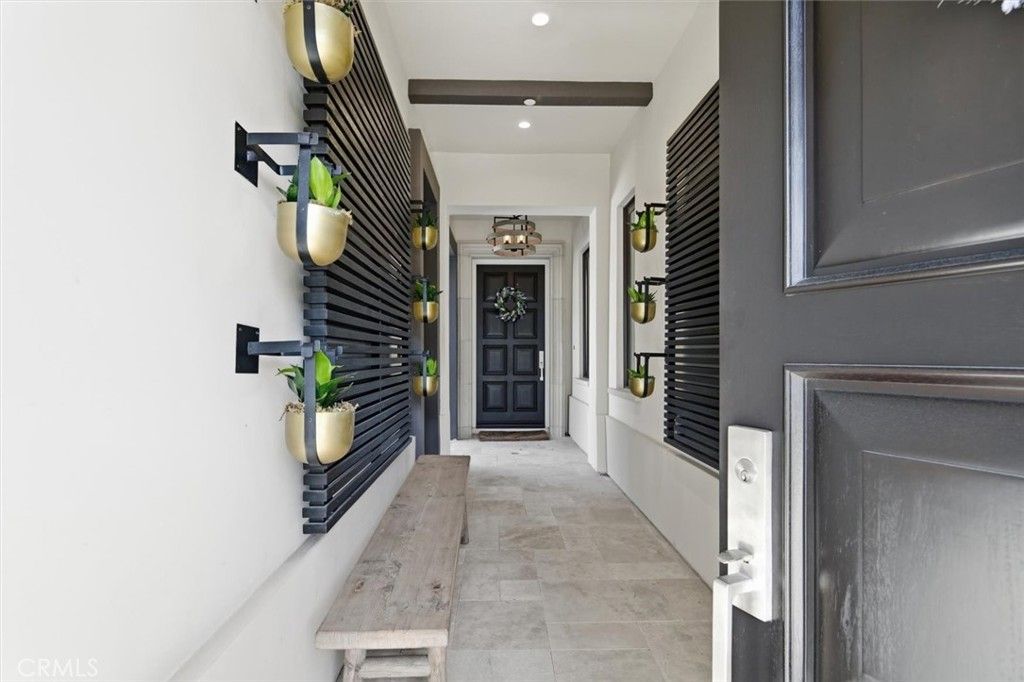 Image 3 of property listing at 23 Phillips Ranch Road, Rolling Hills Estates, CA 90274