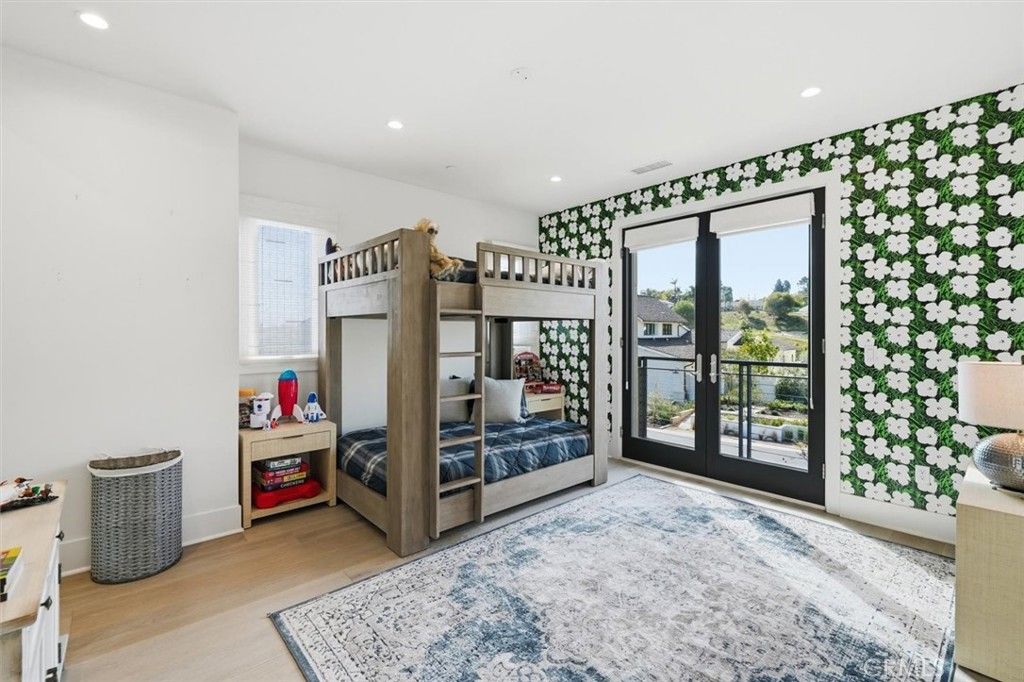 Image 30 of property listing at 23 Phillips Ranch Road, Rolling Hills Estates, CA 90274