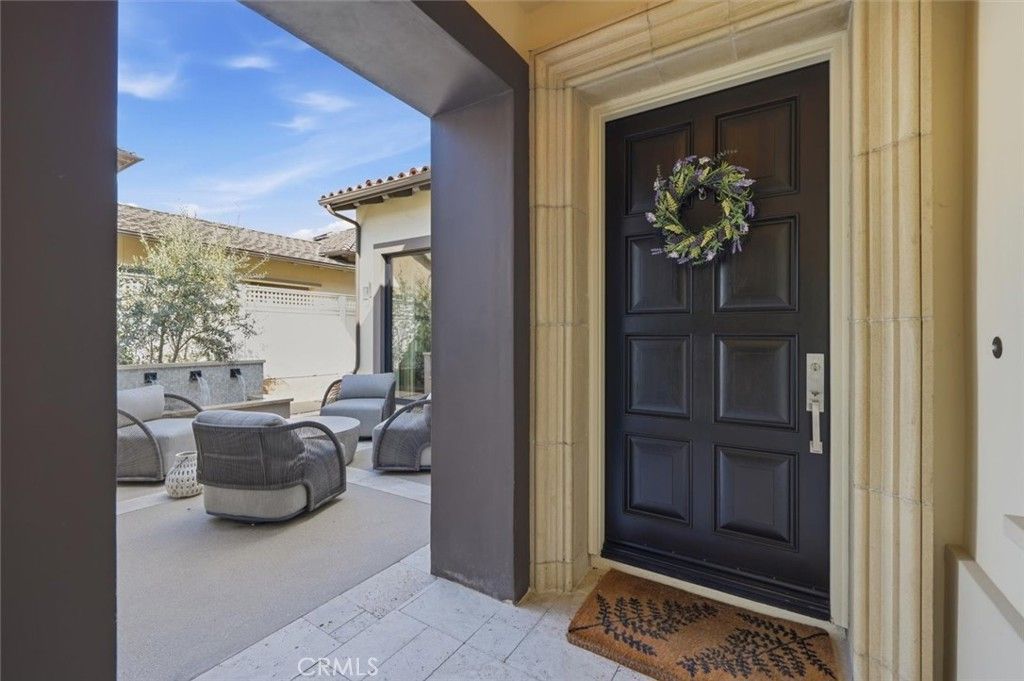 Image 4 of property listing at 23 Phillips Ranch Road, Rolling Hills Estates, CA 90274